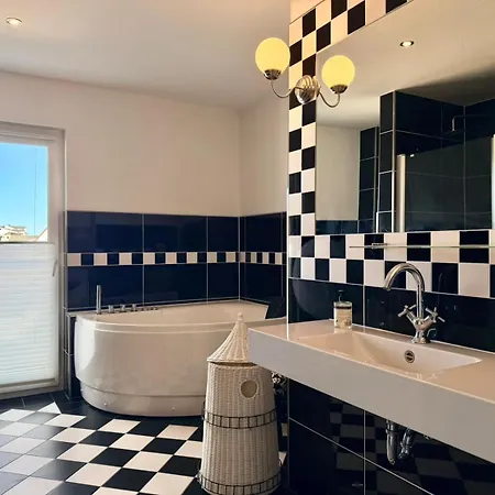 - Penthouse Molenfeuer Muehlenstrasse 아파트 *