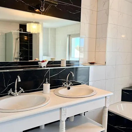 - Penthouse Molenfeuer Muehlenstrasse Apartment